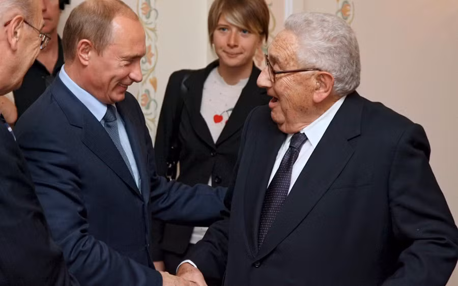 Cựu Ngoại trưởng Mỹ Henry Kissinger đã đưa ra một số đề xuất nhằm giải quyết cuộc xung đột Ukraine.