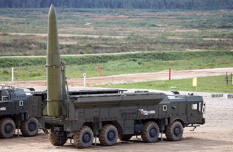 Tên lửa Iskander được dự báo sẽ là câu trả lời của Nga, khi Patriot hiện diện tại Ukraine.