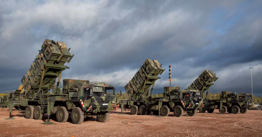 Hệ thống tên lửa phòng không Patriot của lực lượng vũ trang Đức. Hệ thống tên lửa phòng không Patriot của lực lượng vũ trang Đức.