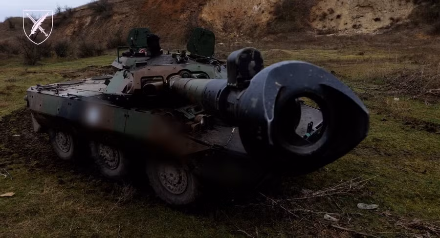 Xe tăng bánh lốp AMX-10RC trên chiến trường Ukraine.