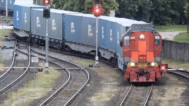 Phương Tây muốn chặn việc cung cấp hàng hóa cho Kaliningrad cả bằng đường bộ, đường sắt và đường biển.