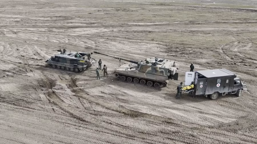 Các binh sĩ Ba Lan huấn luyện sử dụng pháo tự hành K9 theo kinh nghiệm của Lực lượng vũ trang Ukraine.