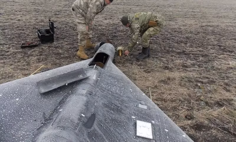 Ukraine đã tìm thấy những khí tài mới bên trong chiếc UAV cảm tử Geran-2/3 mà Nga sử dụng gần đây. Ukraine đã tìm thấy những khí tài mới bên trong chiếc UAV cảm tử Geran-2/3 mà Nga sử dụng gần đây.