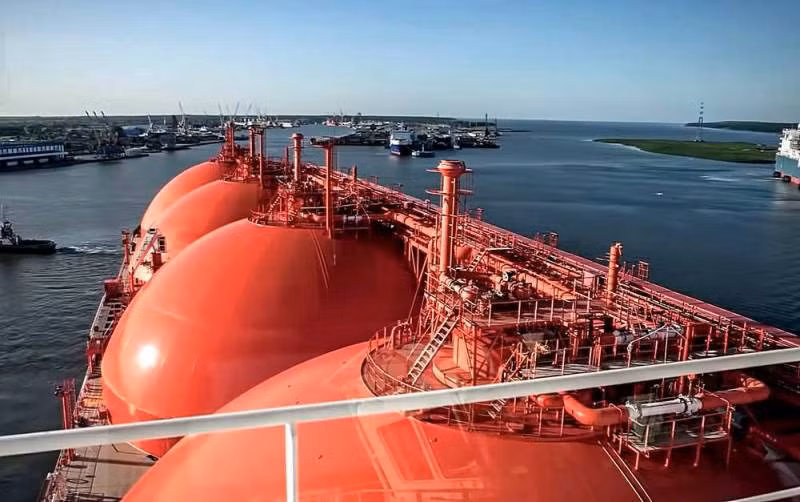 Khí đốt của Nga sẽ đến Đức thông qua Oman dưới dạng LNG.