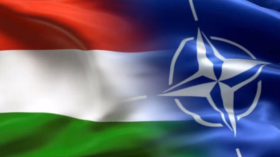 Thủ tướng Hungary Viktor Orban đang vận động châu Âu độc lập với Mỹ trước nguy cơ bị loại khỏi EU và NATO do có quan điểm thân Nga. Thủ tướng Hungary Viktor Orban đang vận động châu Âu độc lập với Mỹ trước nguy cơ bị loại khỏi EU và NATO do có quan điểm thân Nga.