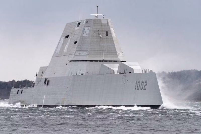 Khu trục hạm USS Zumwalt (DDG-1000) của Hải quân Mỹ sẽ được tích hợp tên lửa siêu thanh.
