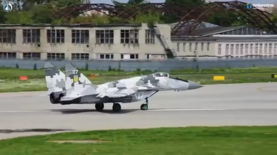 Tiêm kích MiG-29MU1 do Ukraine tiến hành nâng cấp. Tiêm kích MiG-29MU1 do Ukraine tiến hành nâng cấp.