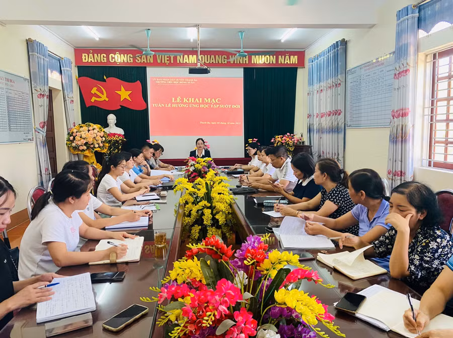 Trường Tiểu học Đồng Xuân (xã Thanh Ba) tích cực triển khai nhiều hoạt động thiết thực nhằm góp phần xây dựng “xã hội học tập – học tập suốt đời”. Ảnh: TH Đồng Xuân