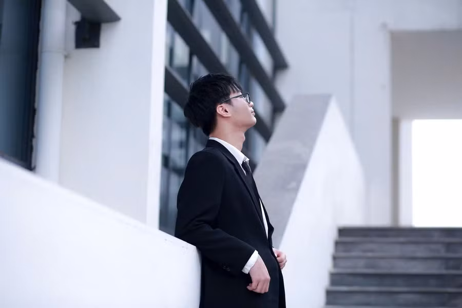 Nam sinh Đinh Xuân Phúc.