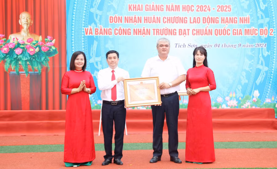 Tích sơn 2.png