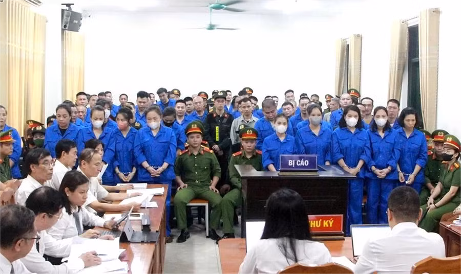 Quang cảnh phiên tòa.