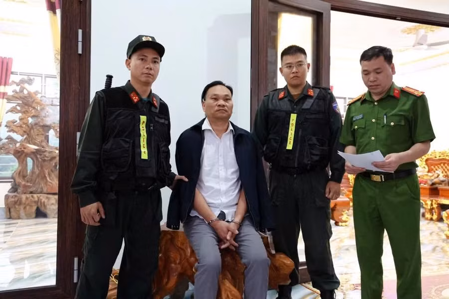 ly-vanhai.jpg