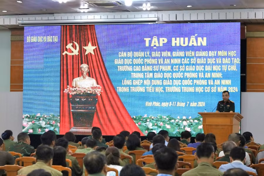 Thiếu tướng 2.jpg