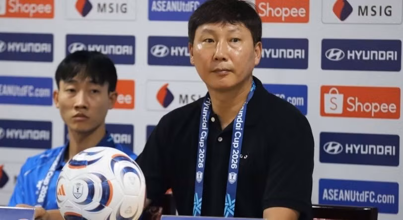 HLV Kim Sang-sik hài lòng về trận thắng Pakistan.
