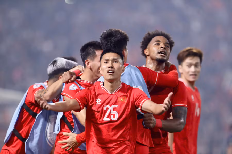 Đội tuyển Việt Nam vươn lên vị trí 109 trên bảng xếp hạng FIFA.