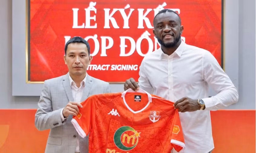 Joel Tagueu vừa gia hạn hợp đồng với Hải Phòng FC đến năm 2028. Ảnh: Hải Phòng FC.