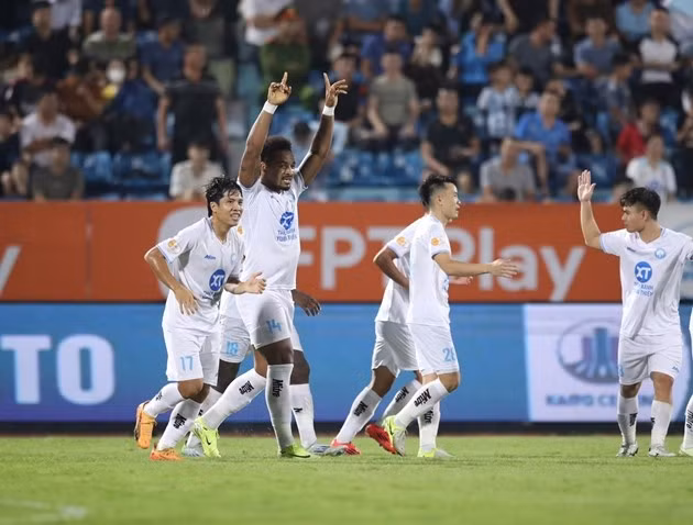 Nam Định nhận thưởng thưởng 10 tỷ ở AFC Champions League Two.