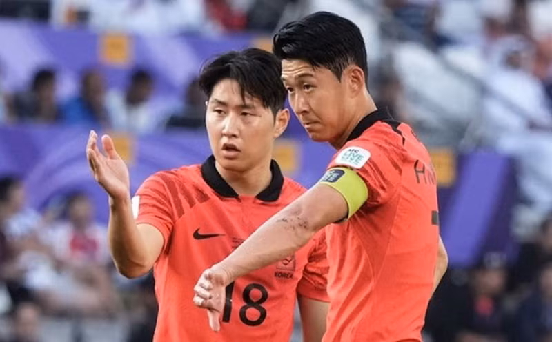 Lee Kang-in lọt tầm ngắm của Man United.