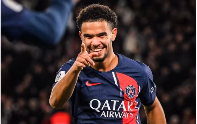 Warren Zaïre-Emery lọt tầm ngắm của Man United.