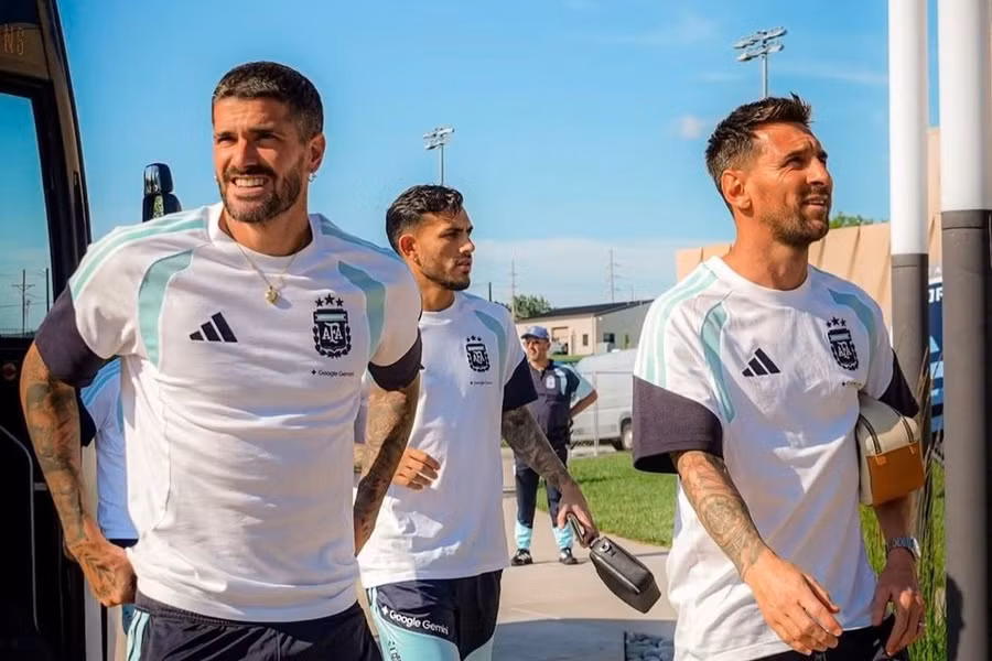 messi-gap-loc-xoay-kinh-hoang-khi-den-my-du-world-cup-2277.jpg