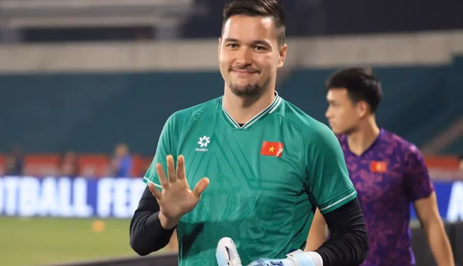 Nguyễn Filip xin rút khỏi đội tuyển Việt Nam vì lý do gia đình.