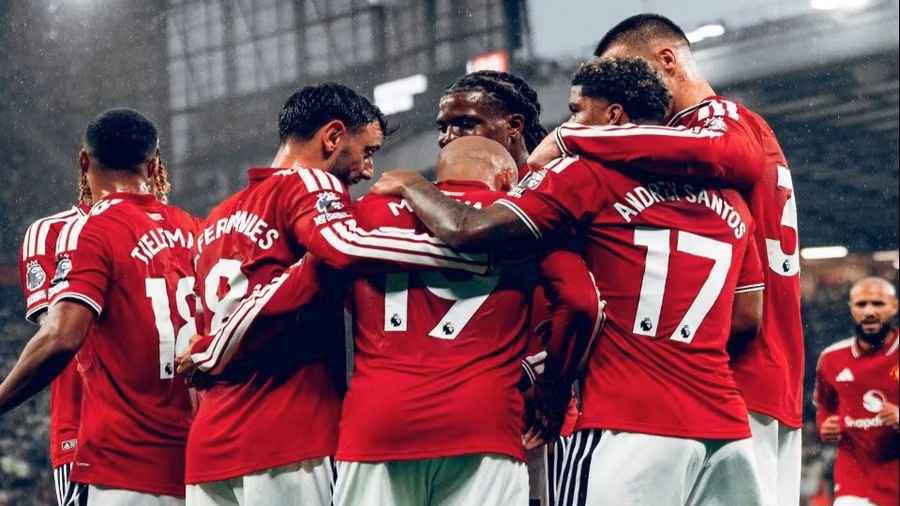Man United tiếp đón Man City lúc 22h30 ngày 13/9.