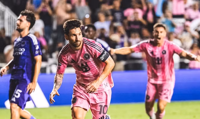 Messi lập cú đúp bàn thắng đưa Inter Miami vào chung kết Leagues Cup 2025.