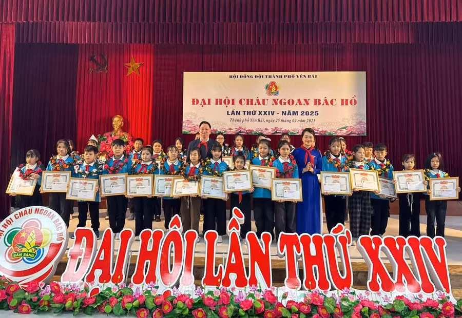 Đại hội Cháu ngoan Bác Hồ lần thứ XXIV tại Yên Bái.