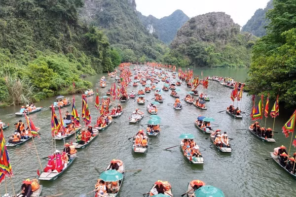 Quần thể danh thắng Tràng An. Ảnh: Lê Hoàng