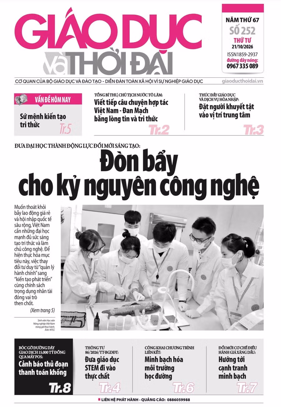 Tin tức báo in 21/10: Đòn bẩy cho kỷ nguyên công nghệ
