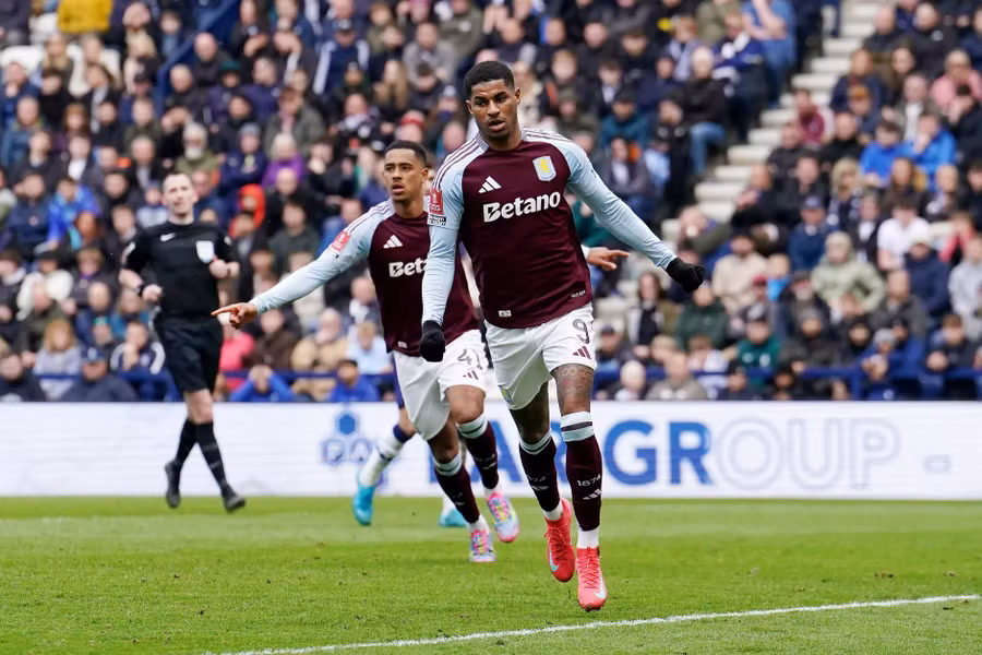 aston-villas-marcus-rashford-cel.jpg