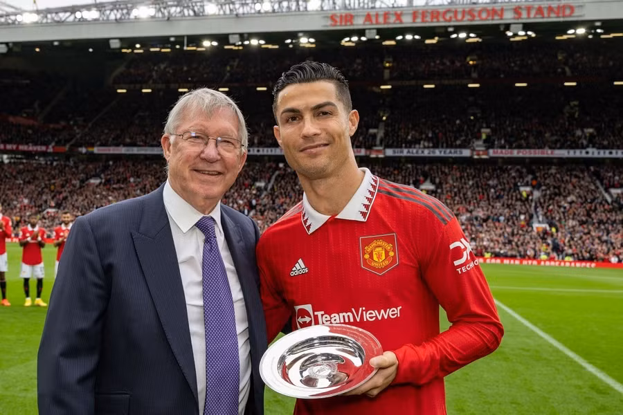 former-manager-sir-alex-ferguson.jpg