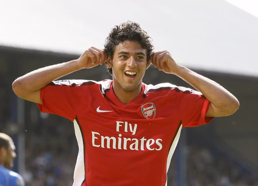 arsenals-mexican-striker-carlos.jpg