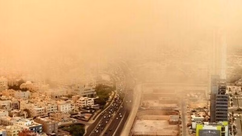Thành phố Kuwait đang trải qua đợt nắng nóng cực độ.