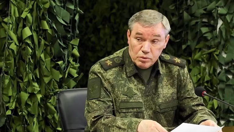 Tổng Tham mưu trưởng quân đội Nga, tướng Valery Gerasimov.