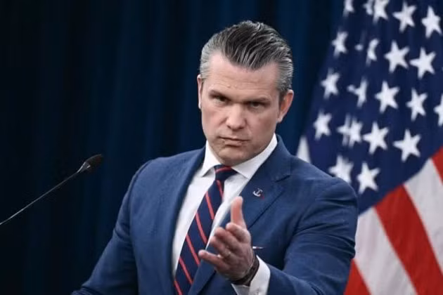 Bộ trưởng Chiến tranh Pete Hegseth.