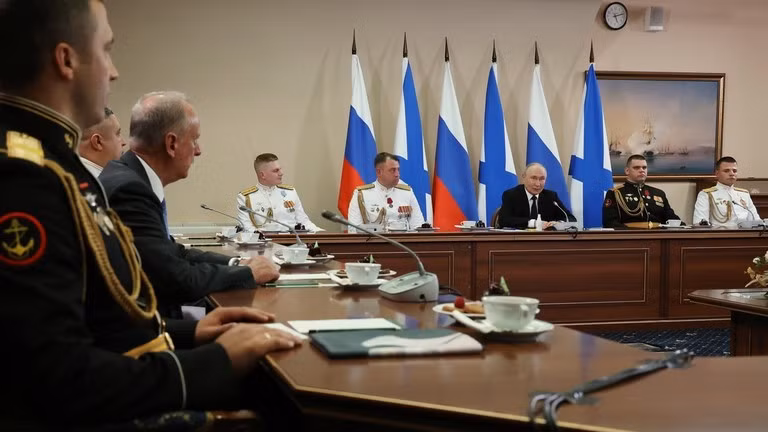 Tổng thống Putin có cuộc họp với các chỉ huy hải quân tại St. Petersburg, Nga, ngày 26/7/2026.