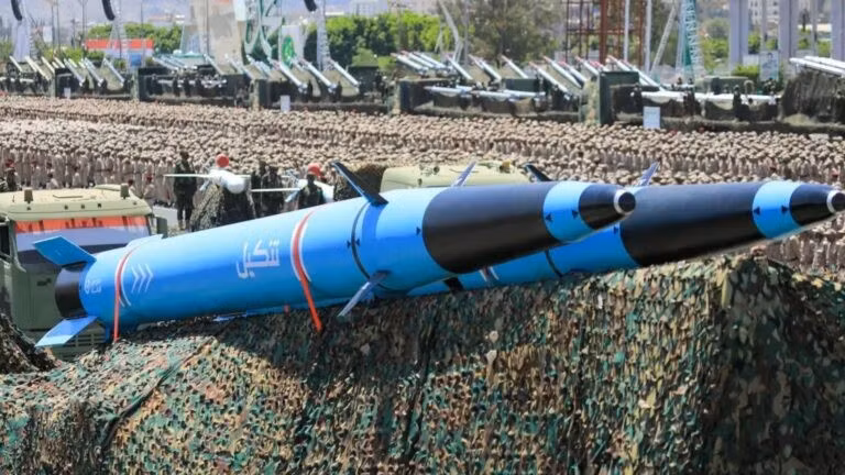 Tên lửa đạn đạo của lực lượng Houthi.