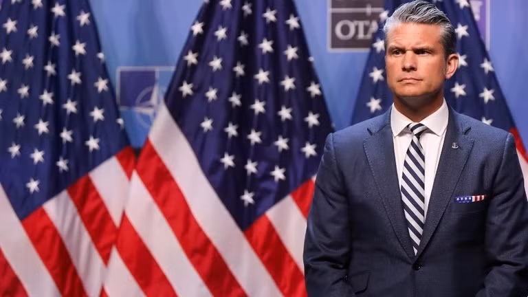 Bộ trưởng Chiến tranh Mỹ Pete Hegseth.