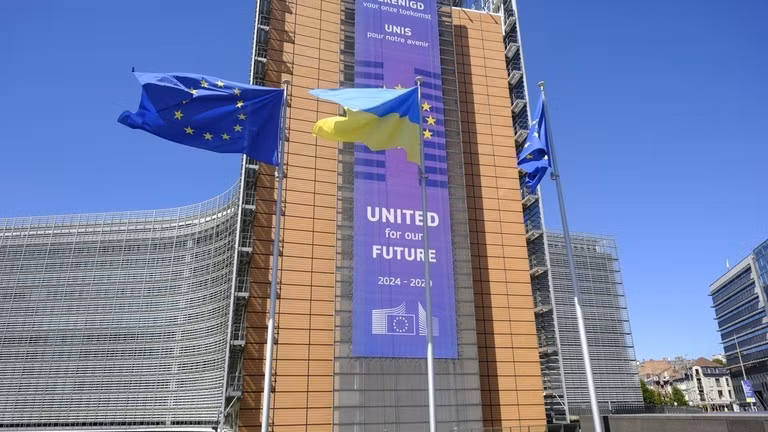 EU sẽ chịu thiệt hại nếu không khai thác tài sản của Nga. 