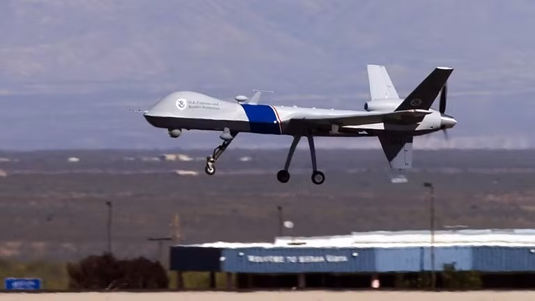 UAV MQ-9 Predator B do Cục Hải quan và Bảo vệ Biên giới Mỹ vận hành.