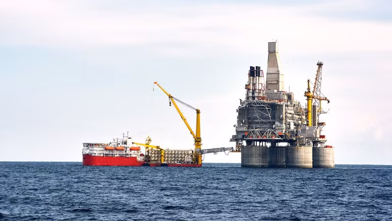 Tập đoàn năng lượng khổng lồ ExxonMobil của Mỹ được cho là đang cân nhắc khả năng quay lại Nga.