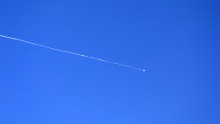 UAE cáo buộc Iran phóng tên lửa đạn đạo nhắm vào hoạt động hàng hải, ngày 18/8/2026.