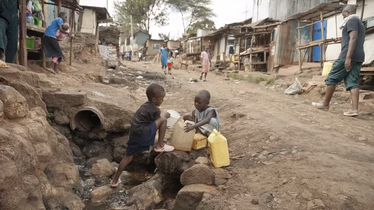 Trẻ em ở Nairobi, Kenya.