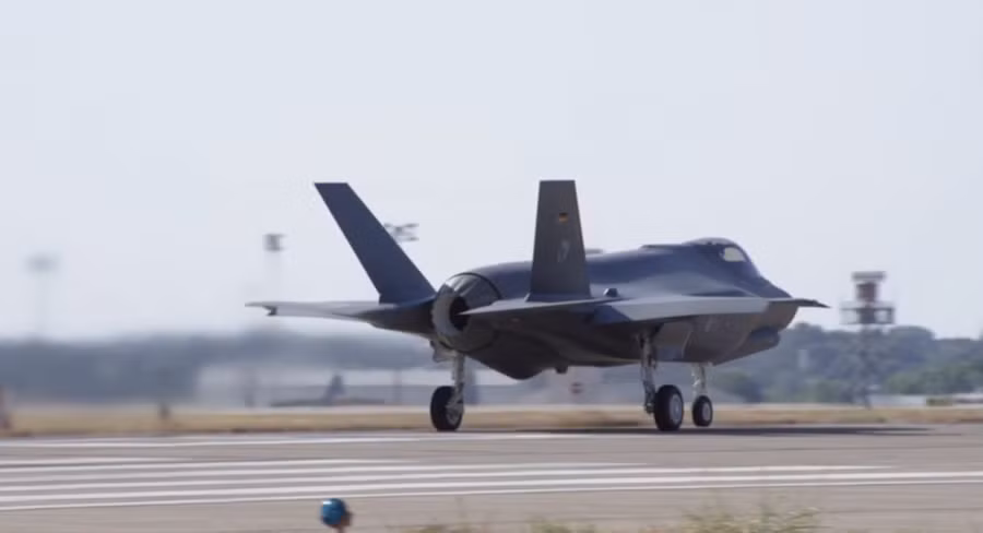 Chiến đấu cơ F-35 đầu tiên của Không quân Đức cất cánh tại Mỹ, ngày 9/9/2026.