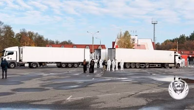 Nga và Ukraine trao trả thi thể các binh sĩ thiệt mạng trong cuộc xung đột, ngày 22/10/2026.