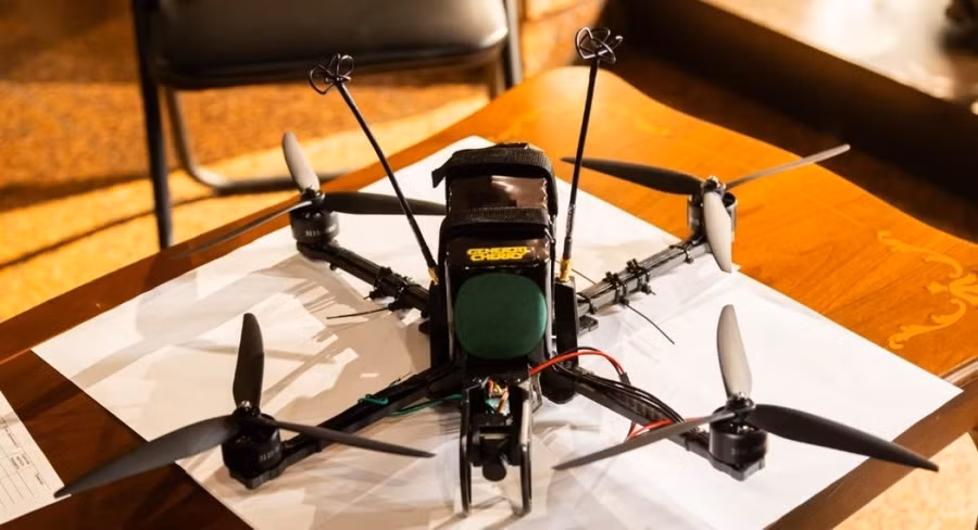 UAV đánh chặn của General Cherry.