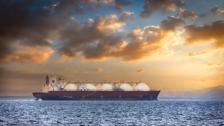 Bất chấp trừng phạt, xuất khẩu LNG của Nga đạt kỷ lục mới.