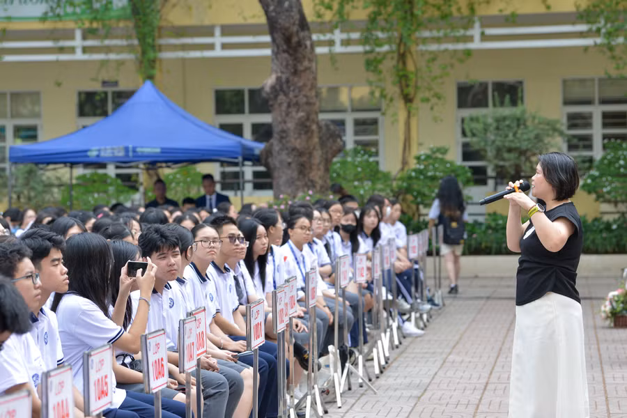 thpt-yen-hoa-9149-7467.jpg