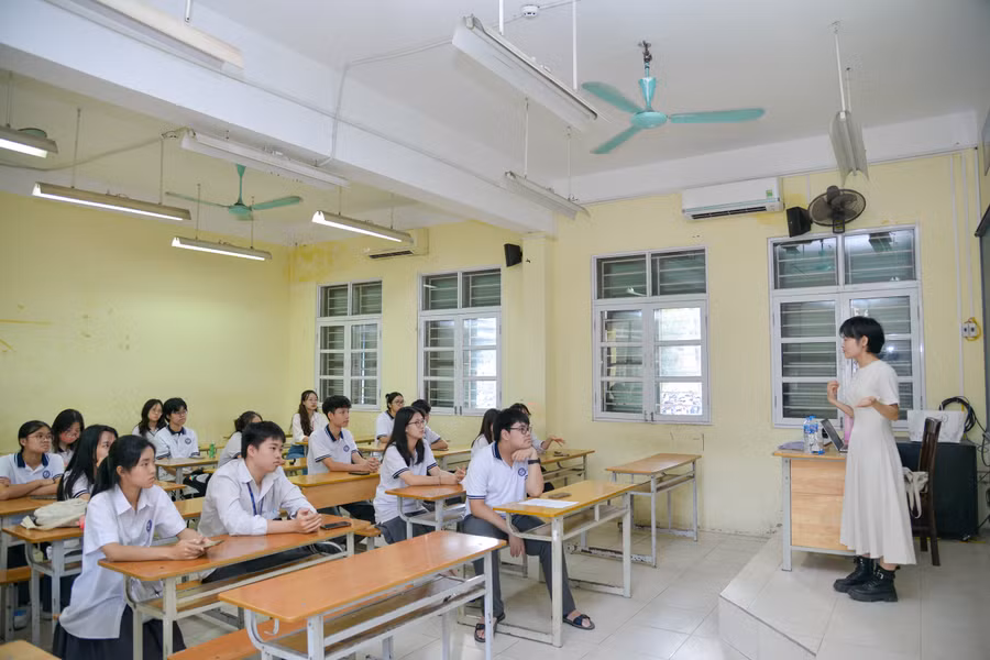 thpt-yen-hoa-9779-2981.jpg